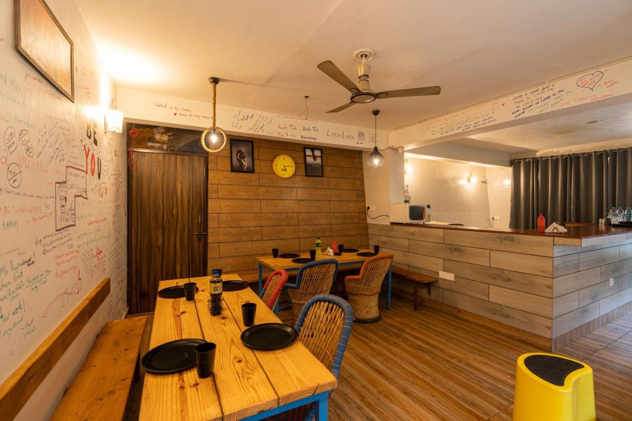 The Hosteller Mussoorie By The Streamside, Kempty Екстер'єр фото