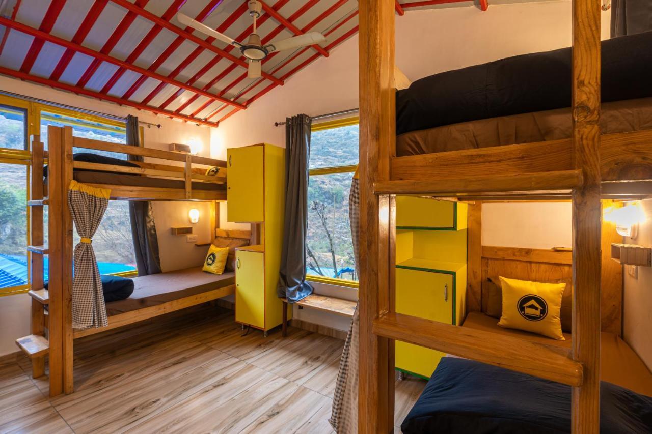 The Hosteller Mussoorie By The Streamside, Kempty Екстер'єр фото