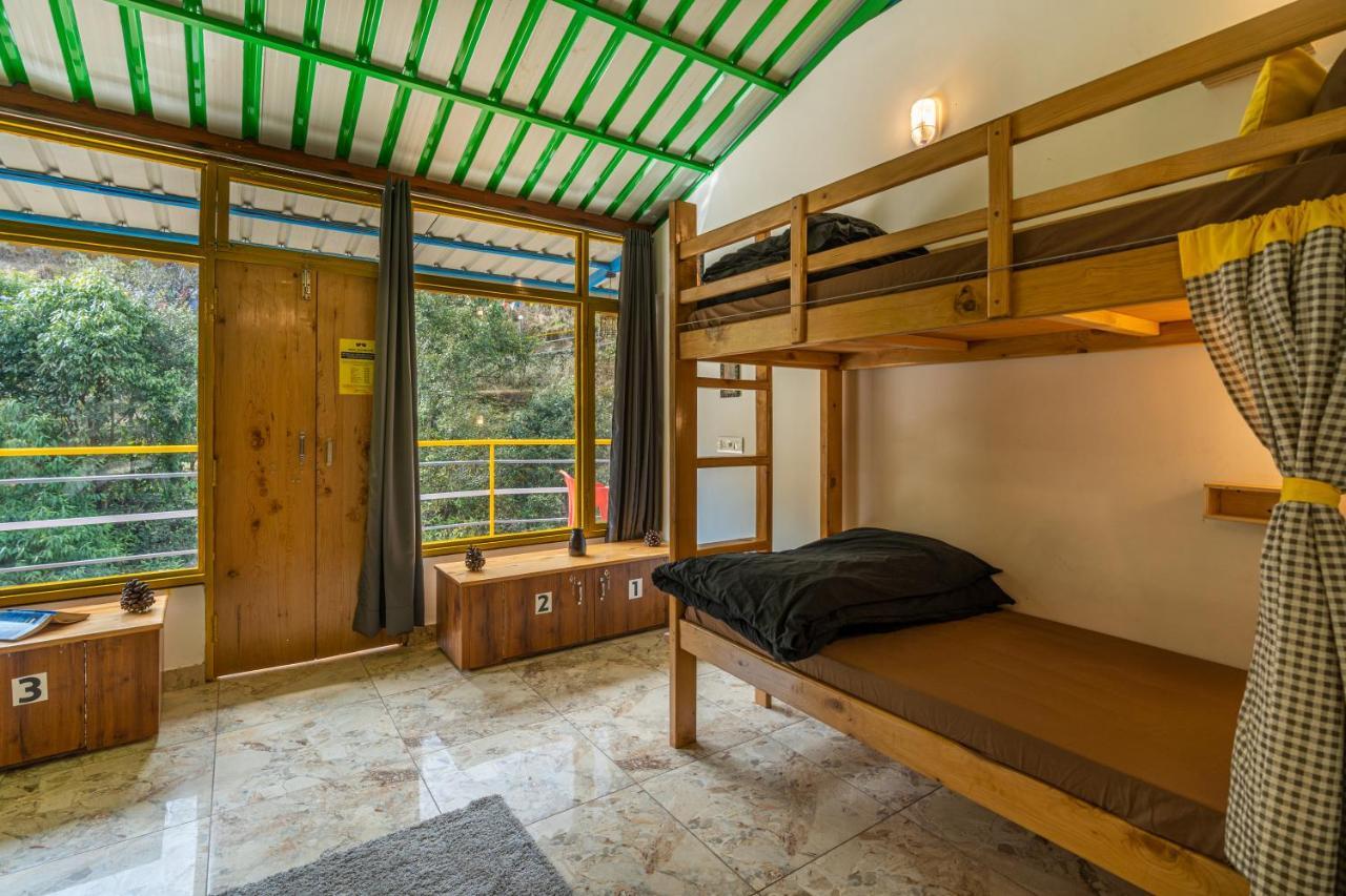 The Hosteller Mussoorie By The Streamside, Kempty Екстер'єр фото