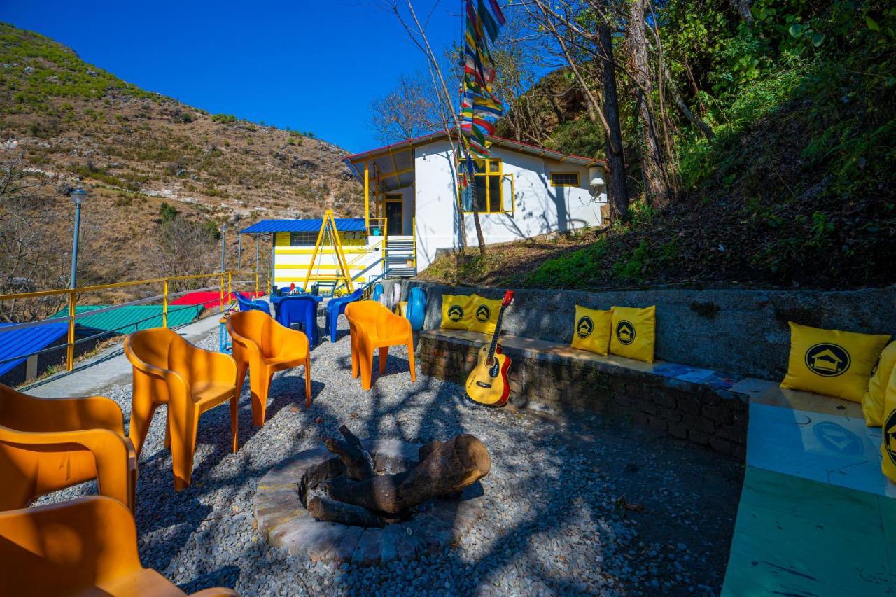 The Hosteller Mussoorie By The Streamside, Kempty Екстер'єр фото