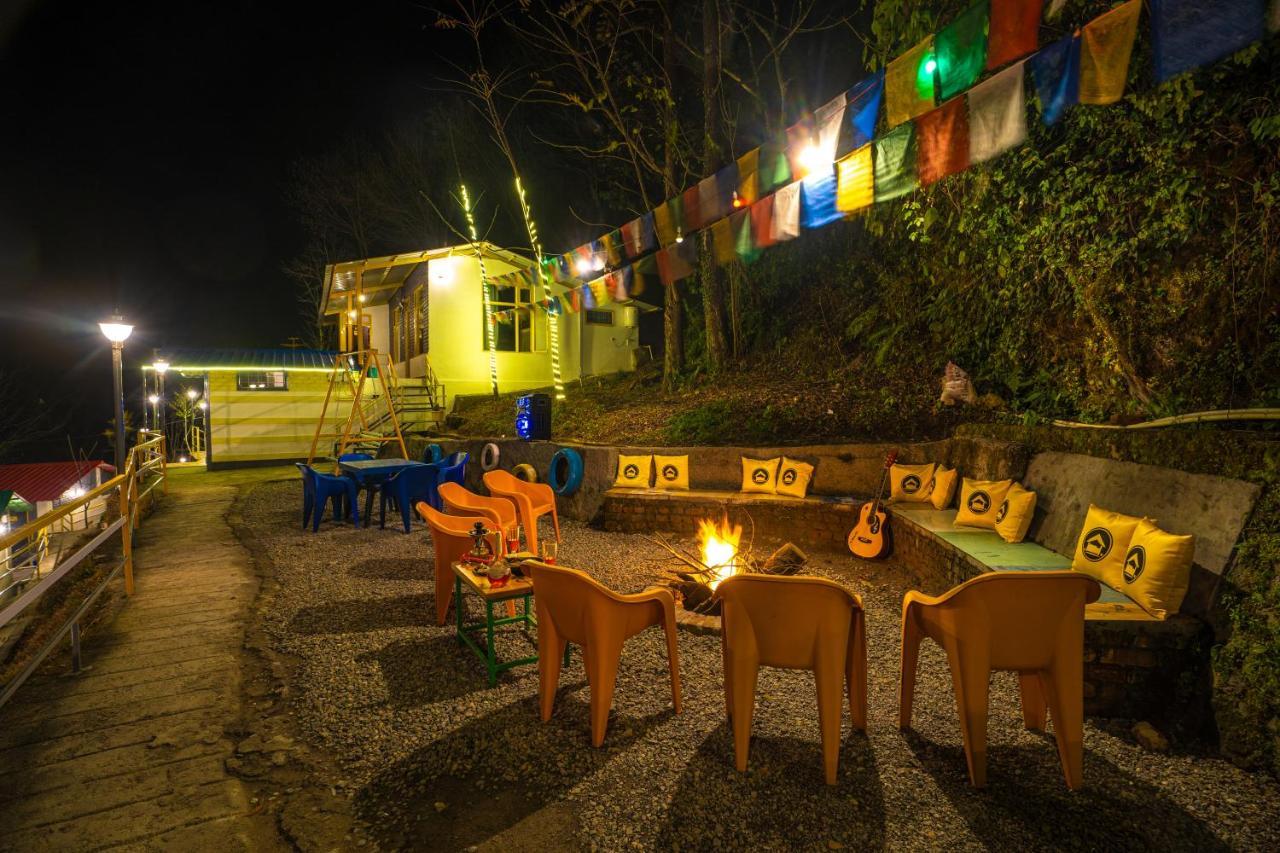 The Hosteller Mussoorie By The Streamside, Kempty Екстер'єр фото