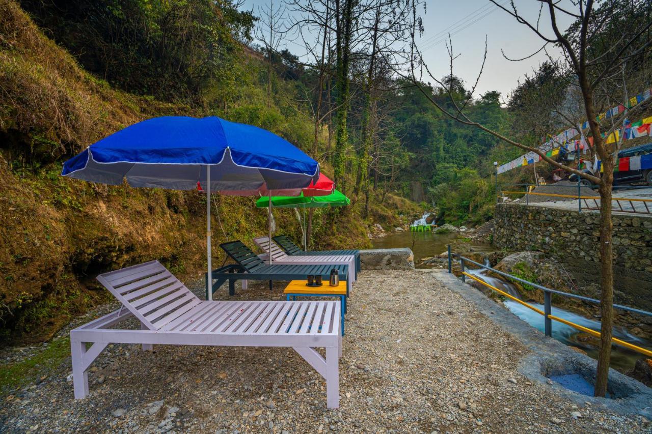 The Hosteller Mussoorie By The Streamside, Kempty Екстер'єр фото
