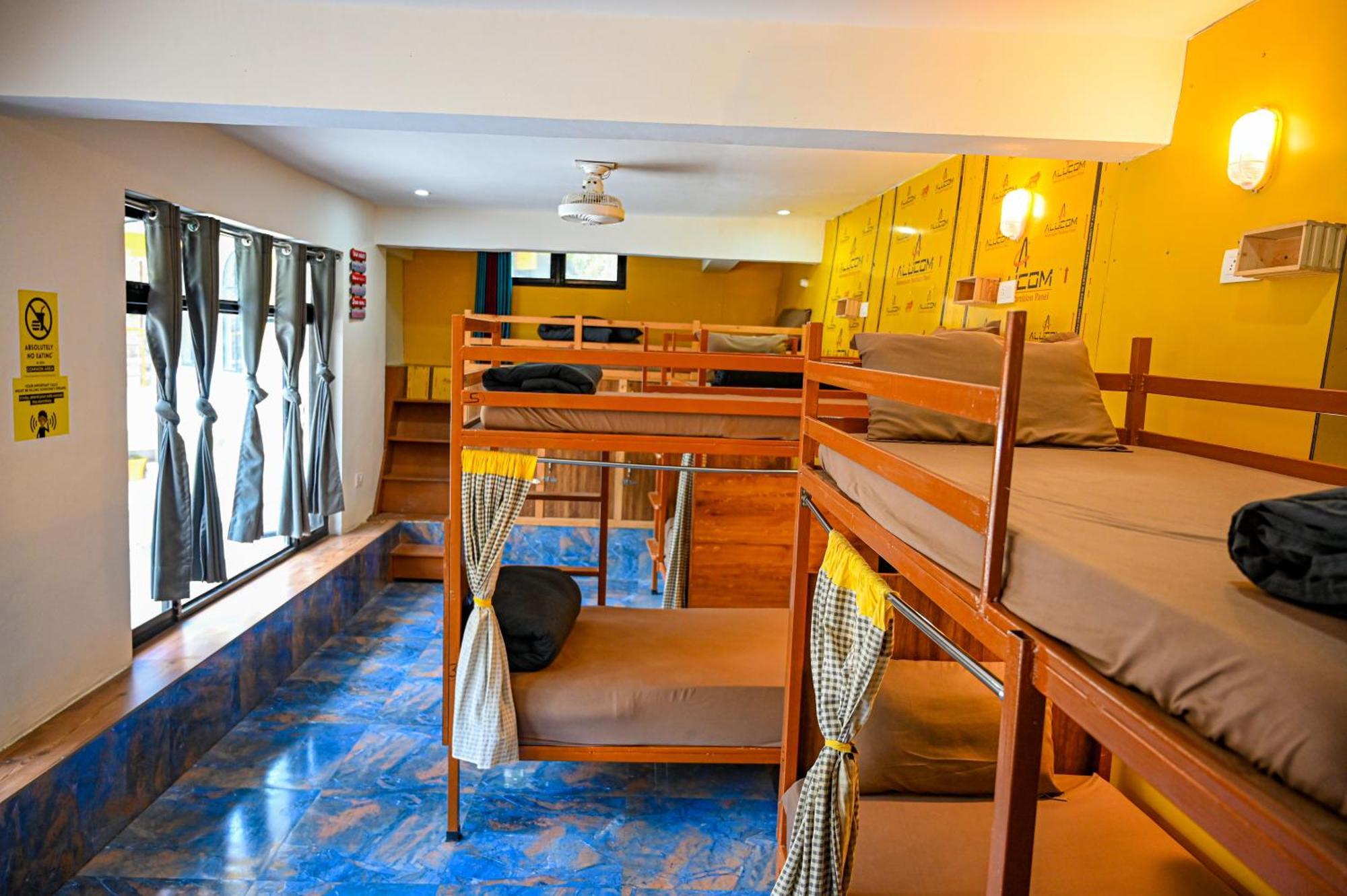 The Hosteller Mussoorie By The Streamside, Kempty Екстер'єр фото