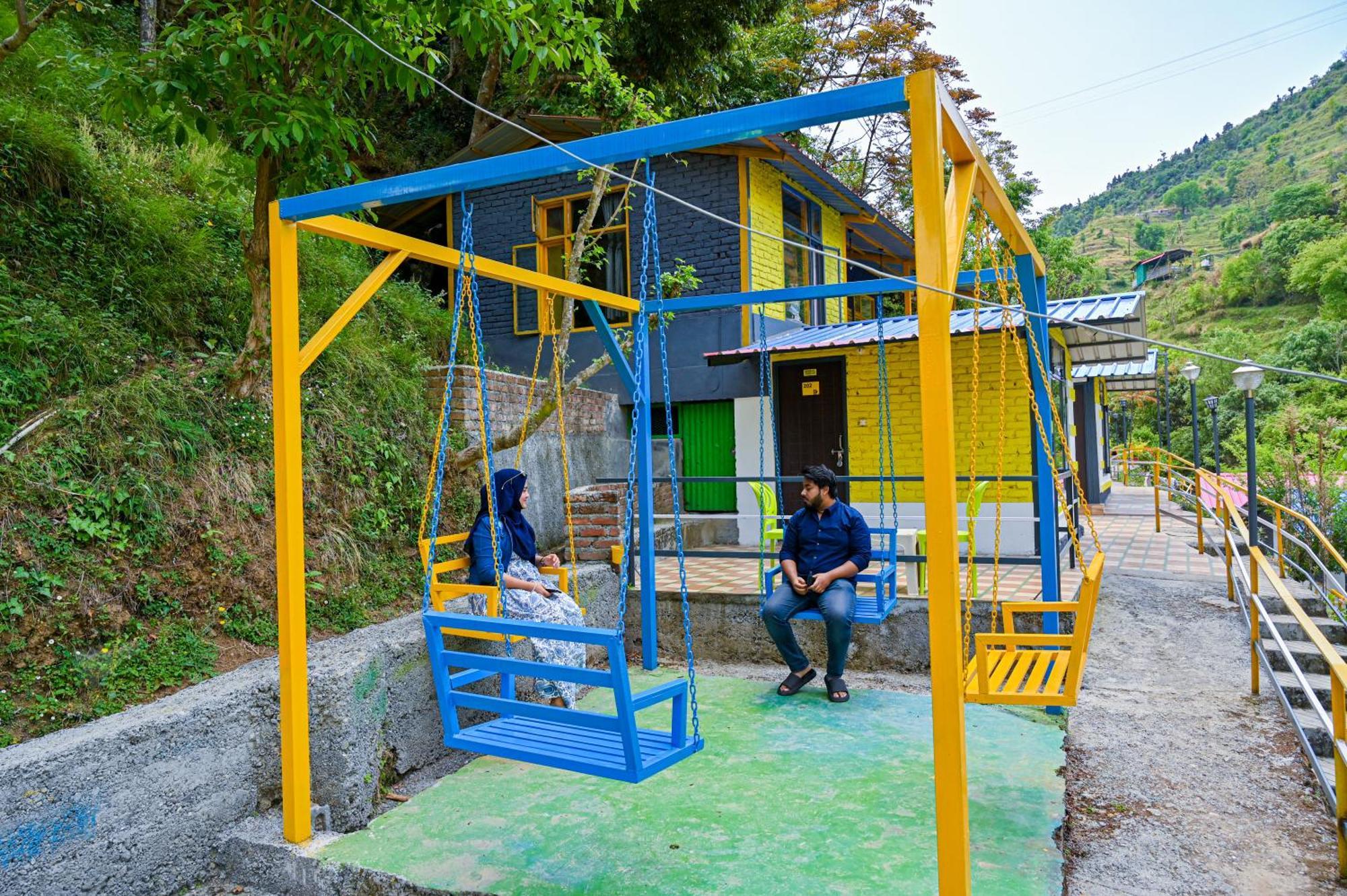 The Hosteller Mussoorie By The Streamside, Kempty Екстер'єр фото