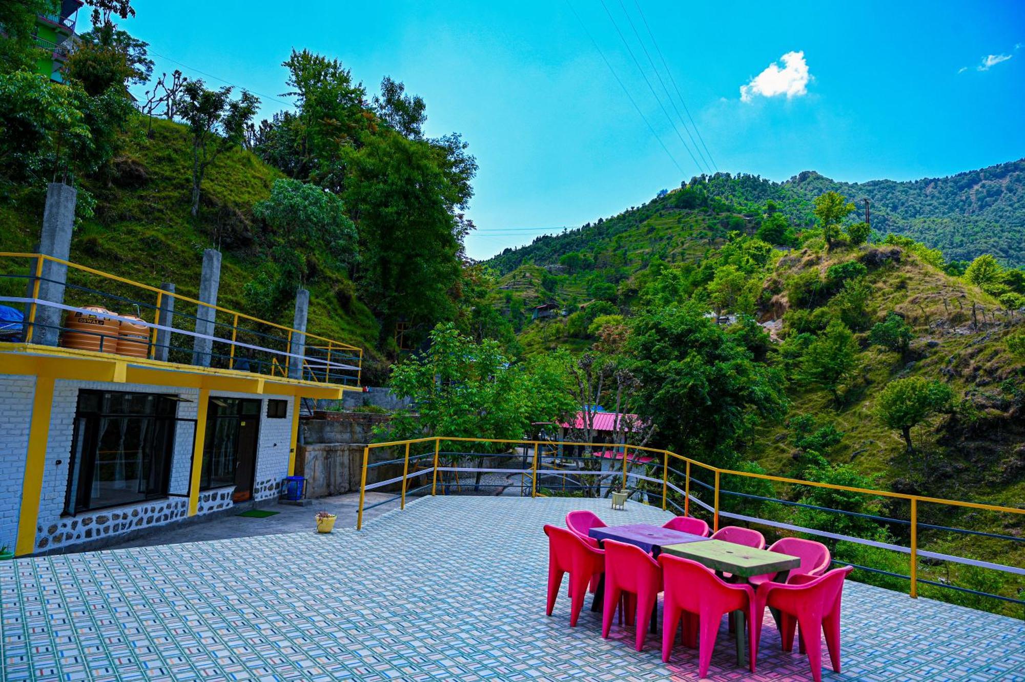 The Hosteller Mussoorie By The Streamside, Kempty Екстер'єр фото