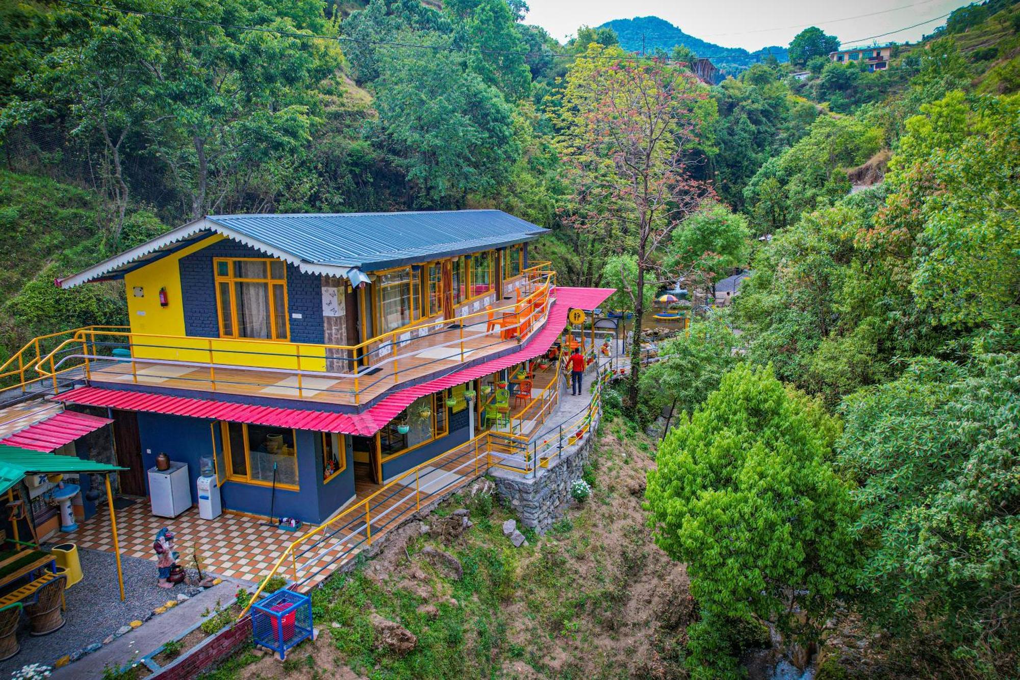 The Hosteller Mussoorie By The Streamside, Kempty Екстер'єр фото